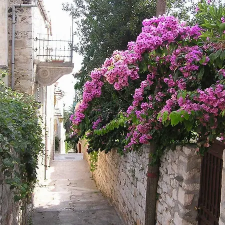 Mima Hvar Apartment *