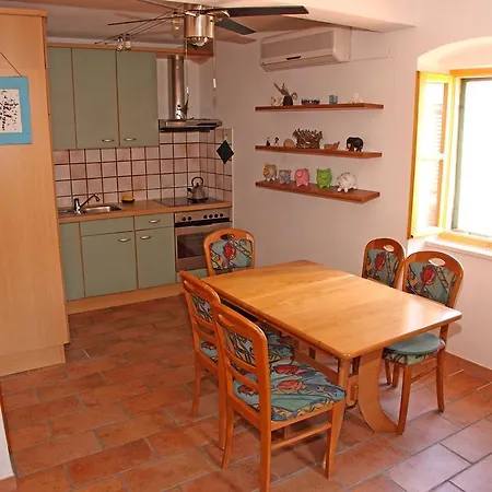 Mima Hvar Apartment