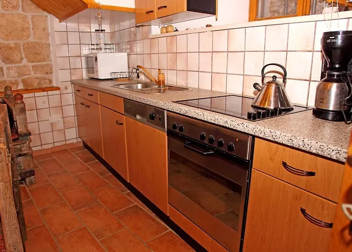 Mima Hvar * Hvar Town