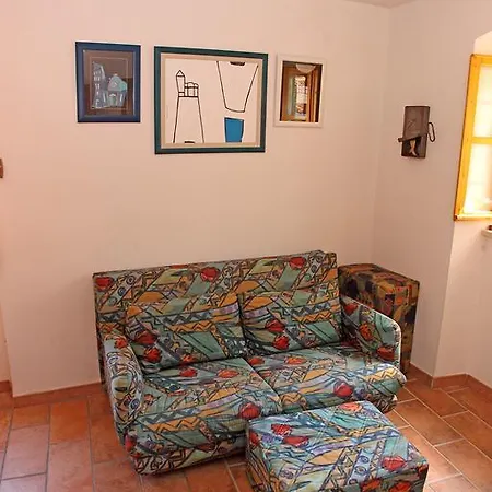 Mima Hvar *